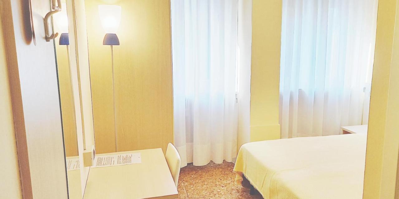Hotel Santa Lucia Venezia Esterno foto